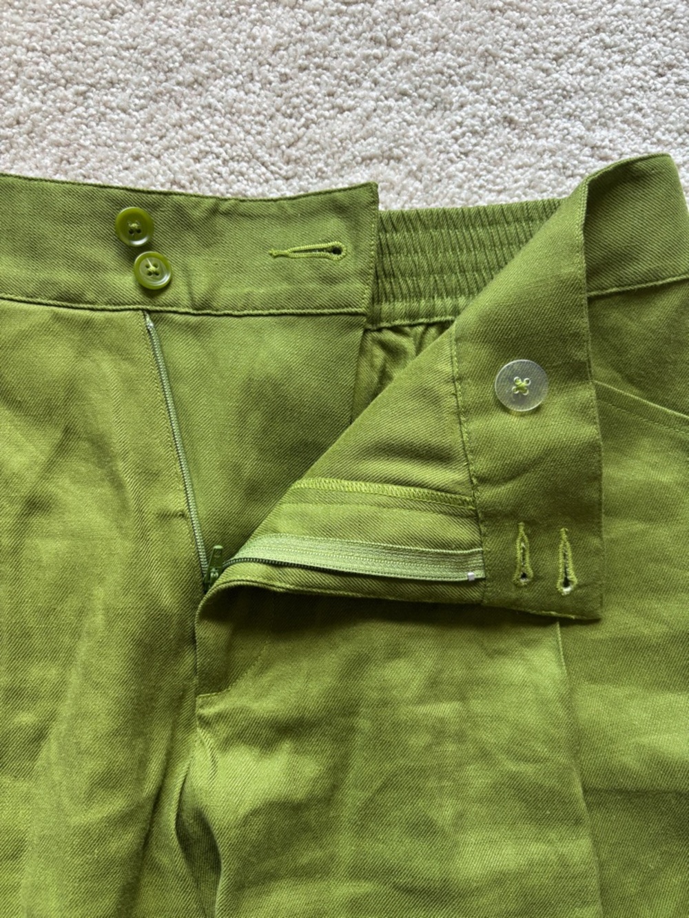 CAbi Traipse Shorts in Avocado Green Linen Blend - Picture 8 of 8